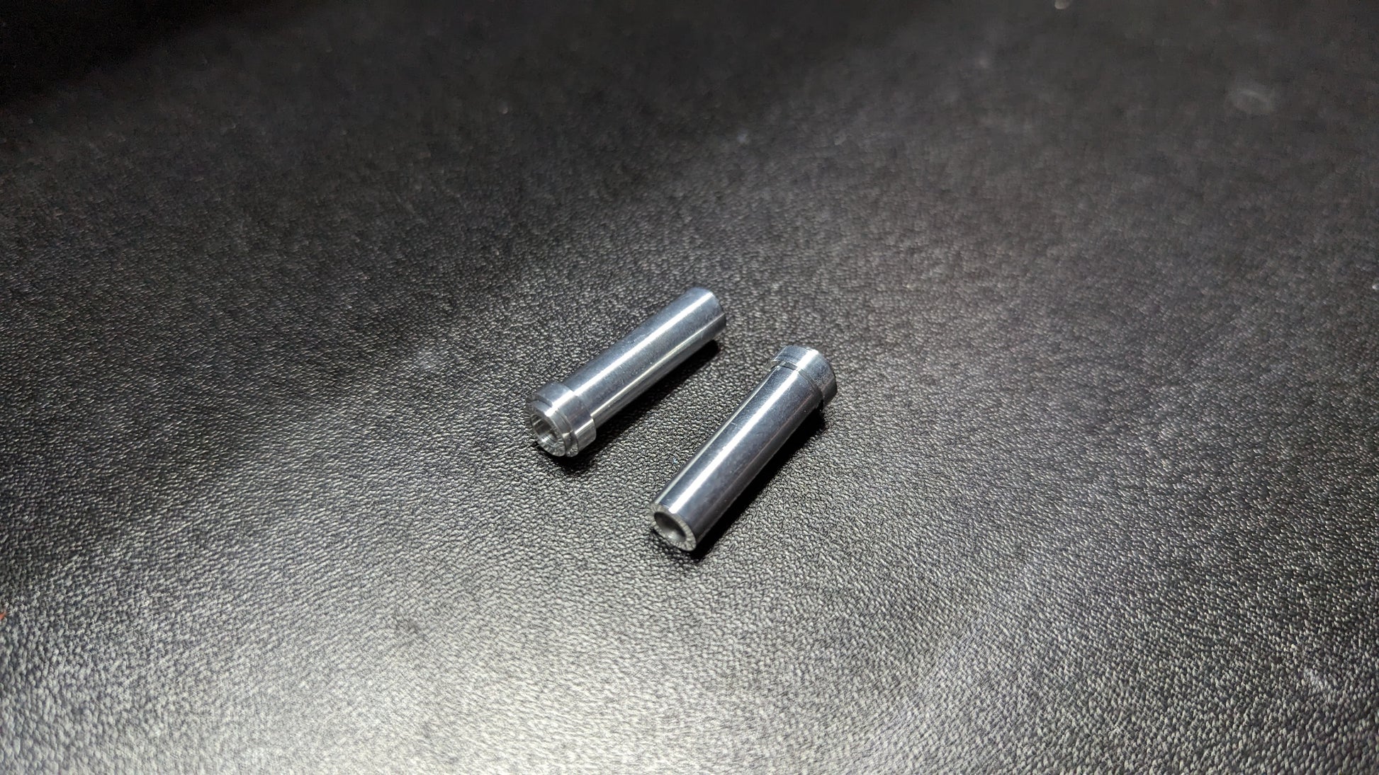 DMiotech 2pz (30mm OD x 27mm ID) Tubo Rotondo in Alluminio 6063 Lunghezza 300mm Tubazione Metallico per Costruzione di Telaio Macchinari Progetti Fai Da Te DMiotech 2pz (30mm OD x 27mm ID) Tubo Rotondo in Alluminio 6063 Lunghezza 300mm Tubazione Metallico per Costruzione di Telaio Macchinari Progetti Fai Da Te